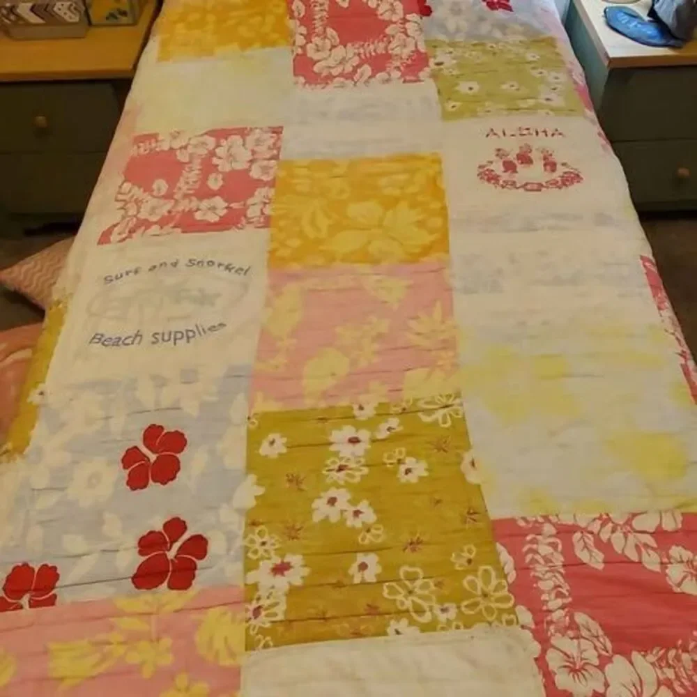 Pottery barn kids twin quilt